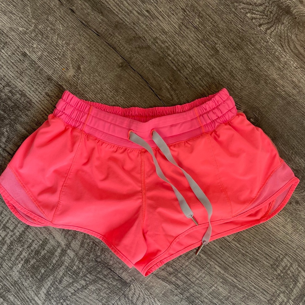 Lululemon 2” running short
